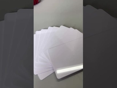 Effetto carta laminata da piastra lucida