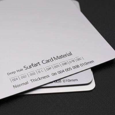 Materiale per smart card con superficie a capello profondo, caratterizzato da trasmissione termica 004calCcmsec a 20°C e spessore normale compreso tra 0,04 0,05 0,06 0,08 0,10 mm