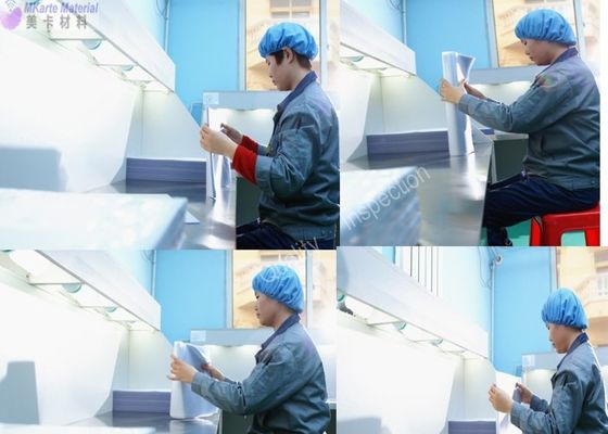 Pellicola di rivestimento non rivestita con carta di PVC a lento declino utilizzata per la laminazione di fogli da stampa offset