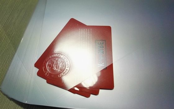 Il PVC di qualità superiore ha ricoperto il film progettato per la laminazione finanziaria della carta assegni