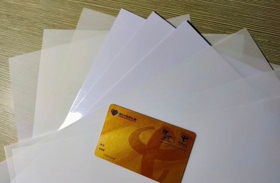 Del PVC del getto di inchiostro A4 di bianco strato del PVC del getto di inchiostro della laminazione non messo per la carta di identità A4