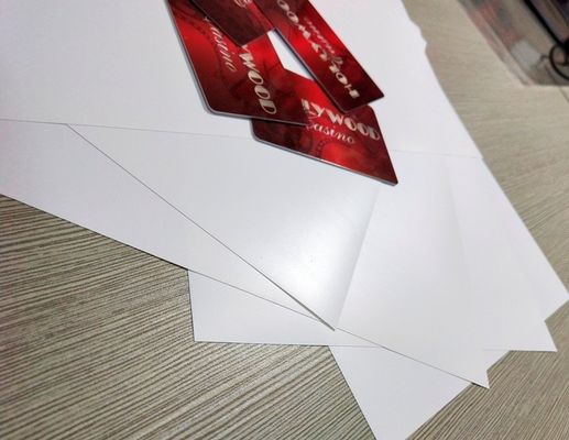 Strati compatti compositi bianchi del policarbonato per produzione di qualità superiore del corpo della tessera PC