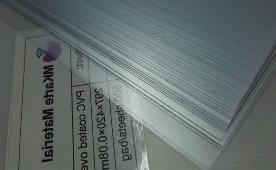 Alta dimensione su ordinazione della materia plastica del PVC di adesione per produzione della carta del PVC