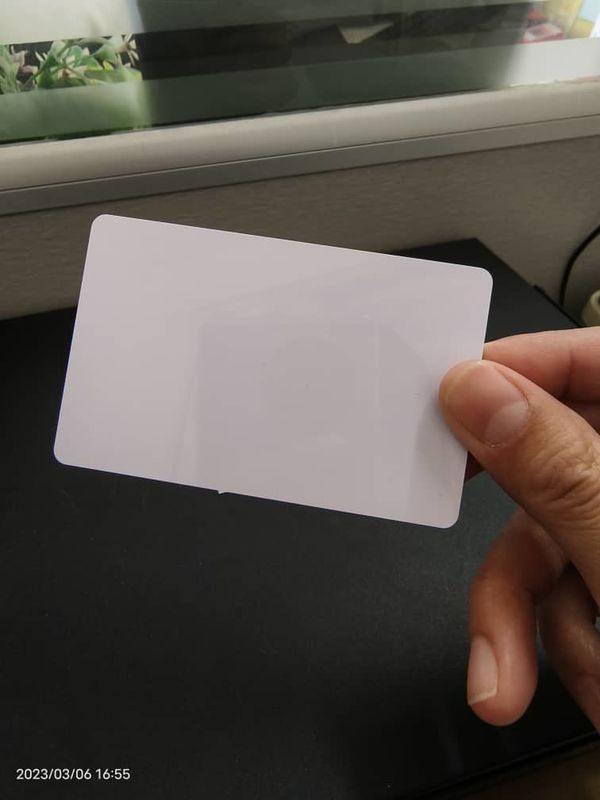 Carta bianca bianca in bianco in pvc stampata termicamente Cr80 54*85.6mm Per la produzione di carte